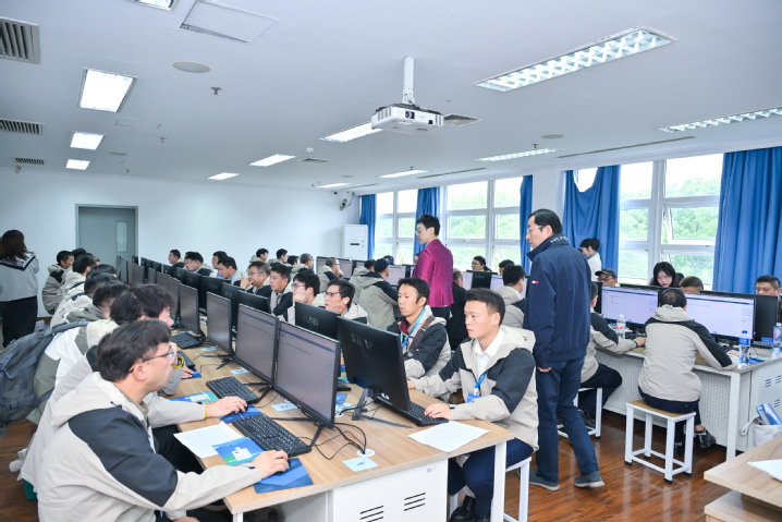 技能筑夢(mèng) 服務(wù)先行——2025上海市物業(yè)管理行業(yè)職工職業(yè)技能競(jìng)賽在我院青浦總校區(qū)圓滿(mǎn)落幕